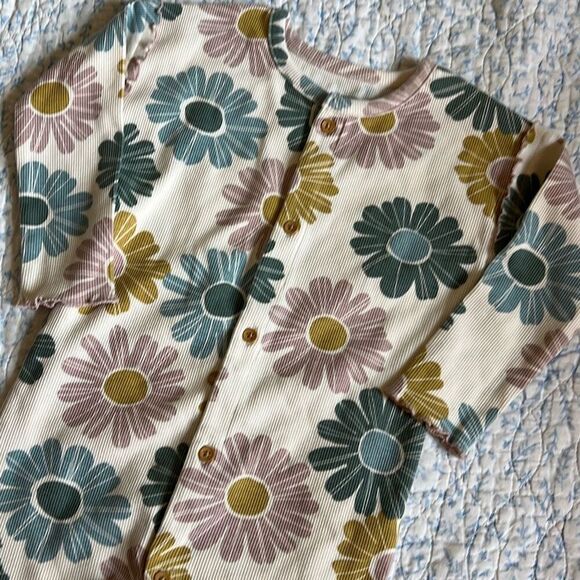 Little co floral long sleeve romper size 18 months - Picture 3 of 6